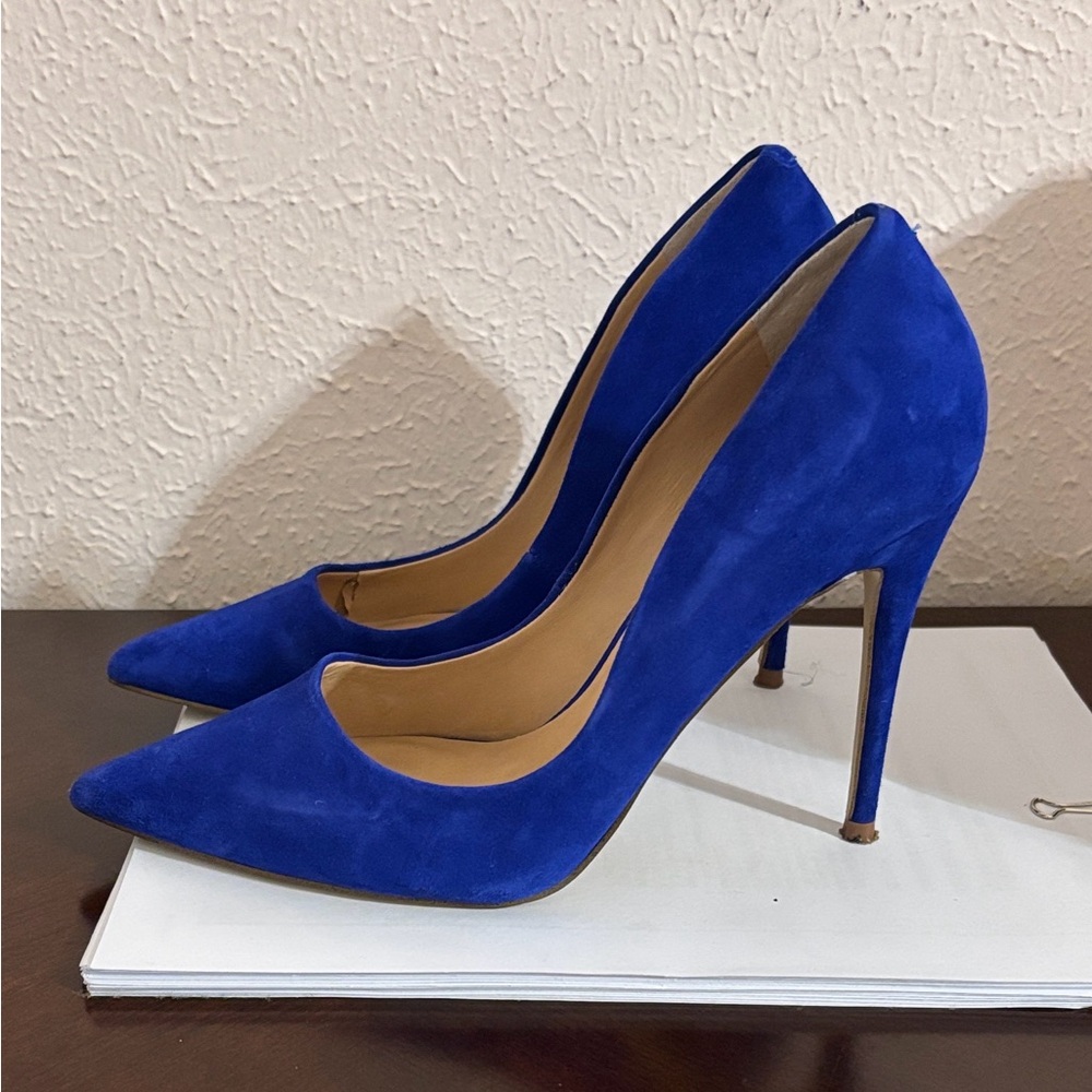 Steve Madden Elegant Blue Suede Pointed-Toe Stiletto Pumps